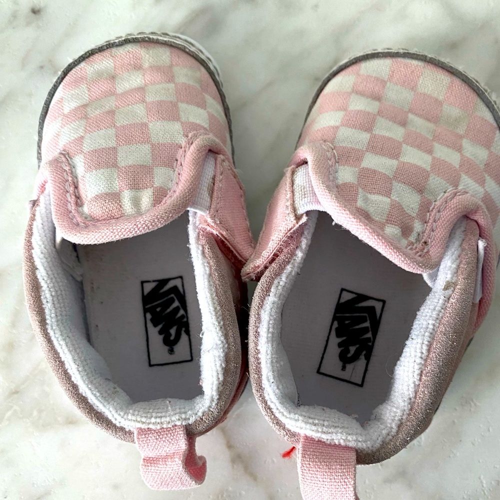 Pink checkered slip on infant vans size 2
